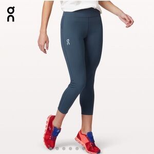 On Running Leggings Tights 7/8 Cropped Navy Blue Stretchy Reflective Run